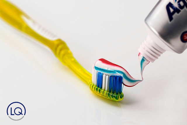 cepillar los dientes-clinicalopezquevedo.es/blog