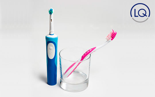 cepillo dental-cepillo manual-cepillo dental electrico-clinicalopezquevedo.es/blog